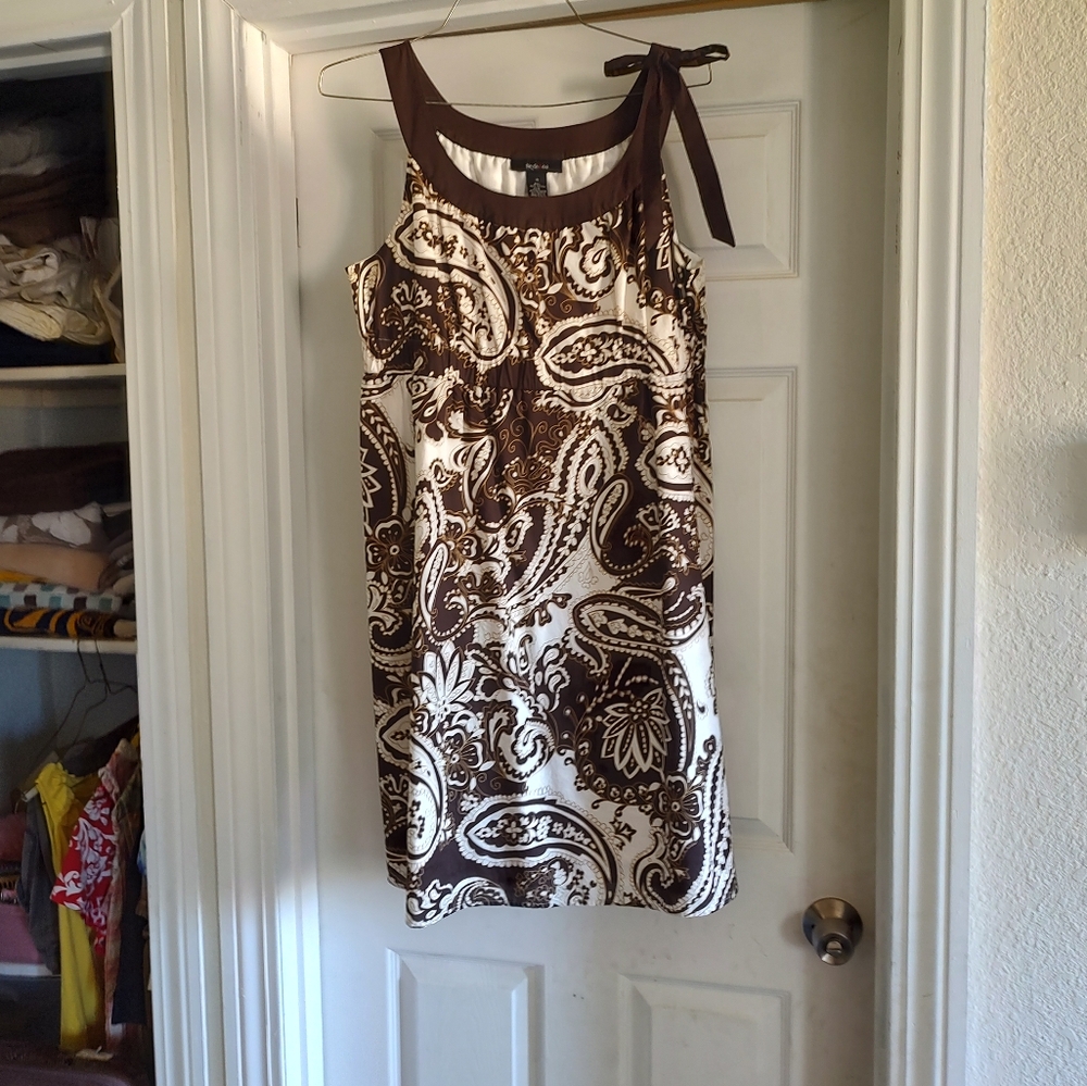 Summer dress, color brow, and cream. Size 14